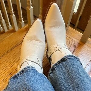 BRAND NEW Vintage 80’s FLINGS Western Leather Booties